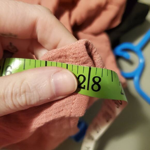 Torrid Dusty Pink Crinkle Gauze Embroidered V Neck Blouse Top - Picture 11 of 11